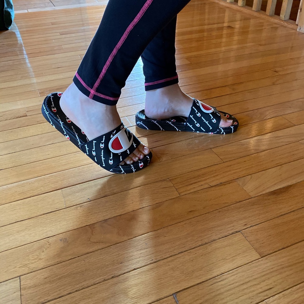 Champion flip flops